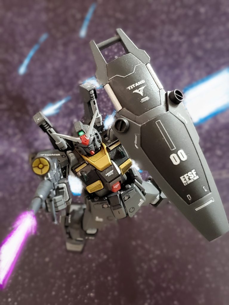 味方に損害を出しつつもハイザック部隊の猛攻をしのいだジャック大尉たち😵💨これで追撃は終わりか?と警戒を緩めようとしたその時‼️第2波のティターンズMS部隊が戦闘宙域に急速接近する✴️💨しかもその中には…なんと黒いガンダムMk-IIの姿が‼️これはMk-II 開発計画の初期に試作された0号機👿✨機体性能が高過ぎて強化人間でもなければ扱いきれないモンスターマシンである😱💦これは最悪な相手😱‼️ジャック大尉は部下たちに即座に後退指示を出そうとするが、それよりも速く黒いMk-IIのビームライフルがジムII部隊を襲う💥