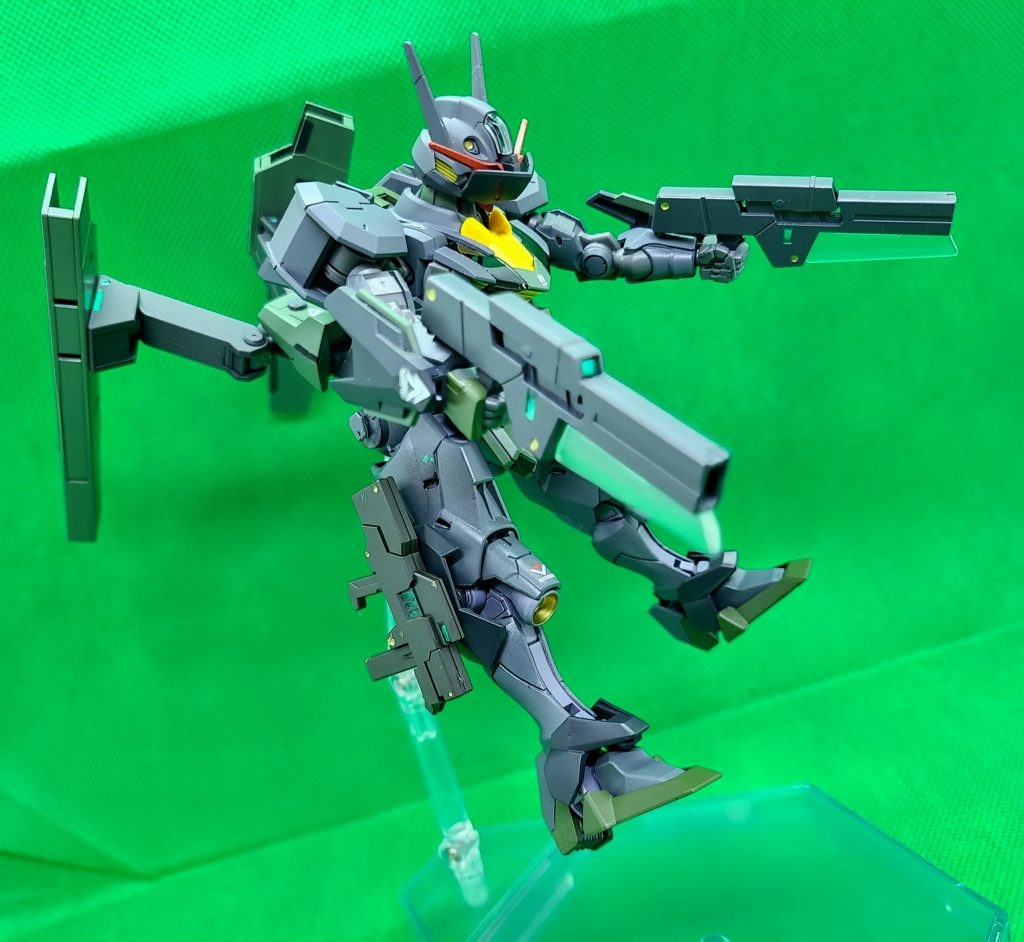 好きなシチュ発表ドラゴン絶対に敵だろって見た目の味方機がビームライフル撃ちながら降下してくるの好き(改修した量産機や試作機をイメージしたつもりが、思ってたより悪役気味になっちゃったかな?)