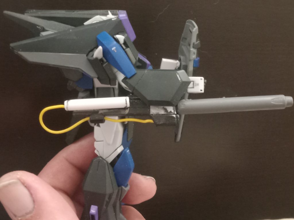 小さいタンクの方がフィットすると思う