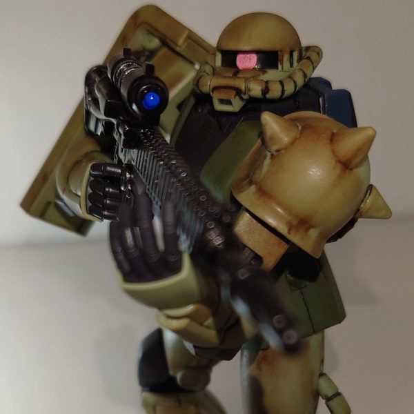 ザクⅡ、目標を狙い撃つぜ！