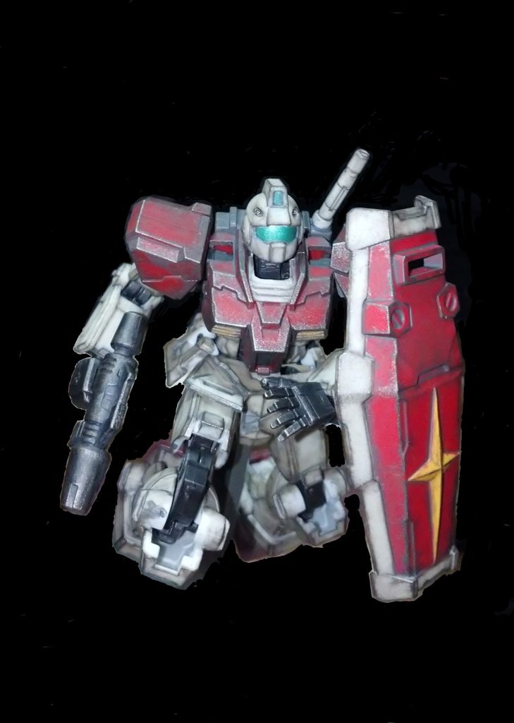 オマケの茶番劇です。時間を無駄にしてもイイよという方は少しの間お付き合いしてやって下さい。「ハァ、ハァ、ハァ・・・」彼は今日も厳しい訓練で自分を鍛え上げていた・・・イヤ正規の訓練時間は当の昔に終わっているので自主的に自身を虐めぬいている様にも見える・・・もはや修行という方が近いのかも知れない。彼をそこまで駆り立てるのは・・・・あの時と違って戦況は大きく変わってる。すでに主な戦いの舞台は宇宙になっているのだ・・・一息ついて空を睨み付ける様に見上げながら彼は呟いた。「奴も宇宙(そら)に上がったのだろうか・・・」グッと唇を噛みしめながら彼は〔奴〕との因縁を思い出す・・・いや因縁などと思っているのは自分だけで相手からしたら自分の事など覚えてすらいないだろう・・・そうあの時・・・自分の腹を貫いたあの時の事など・・・