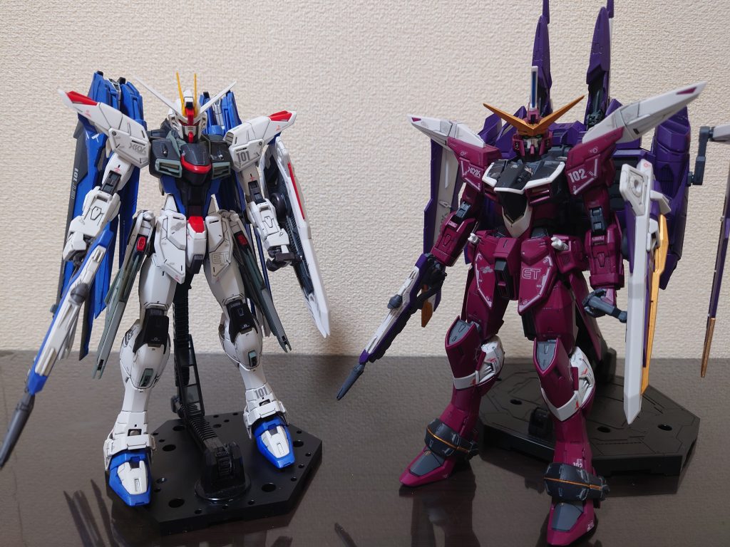 MG ジャスティスガンダム–2枚目/制作者：モモのしん