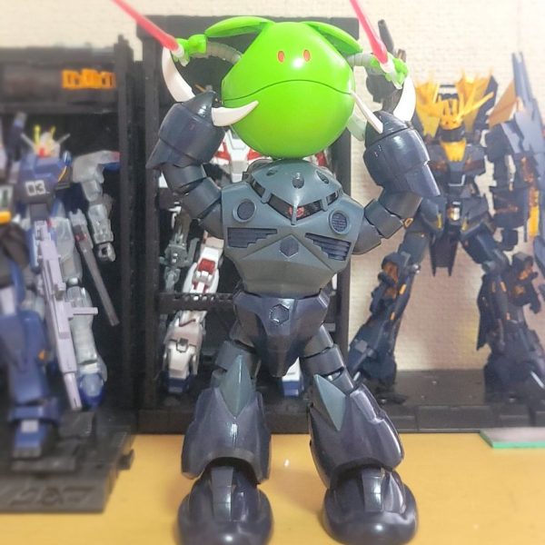 シャアズゴック塗装しました