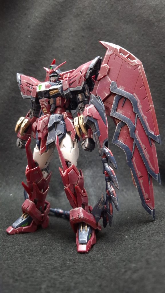 久しぶりのガンプラです、しばらくバレンヌ帝国の皇帝をやっていました。現在はコントローラーを封印中……