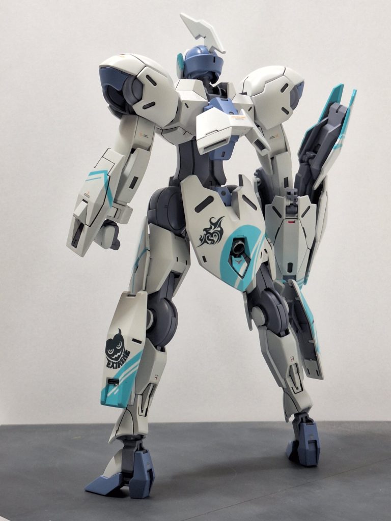 バックショット。('ω')普段使わないデカールを試しにハリハリ。・・・イイ感じでわ?(*'ω'*)