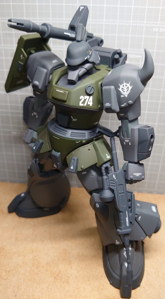 何をいじったかは あんまり覚えてないですが、いつものプロポーション改修 は始めにやりましたw 