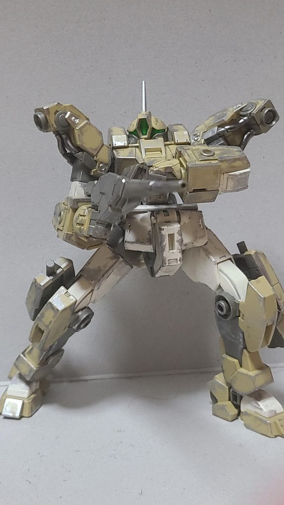 一応ちゃんとライフルを構えても一枚。