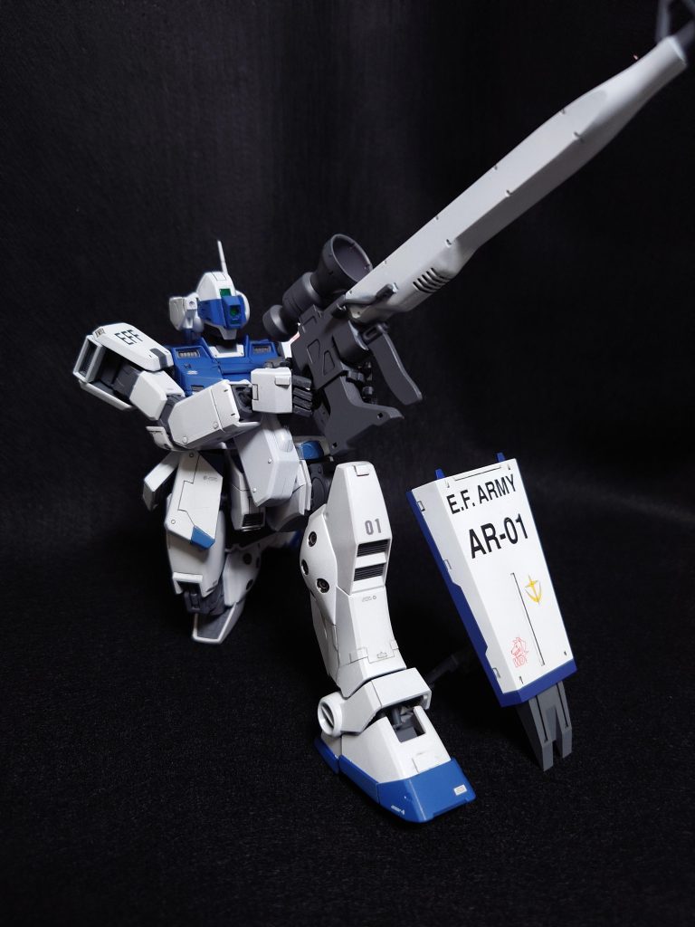 手の保持力が低くてポージングには苦労しました。