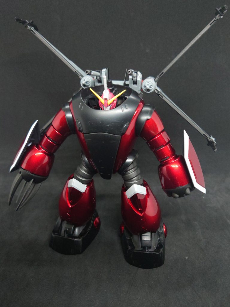 アッガイの頭と首を外した状態溢れ出る着ぐるみ感…。。。