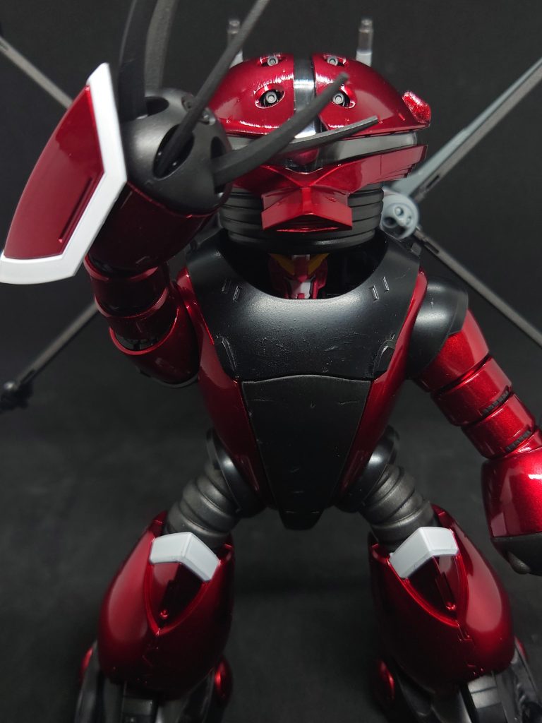 そしてそして………………。。。「さて…そろそろ潜入任務と行きますか。」隠者弐式、頭部と胴体のみ使用してます。努力の末、スッポリと綺麗に収まりました(gandam-hand1)