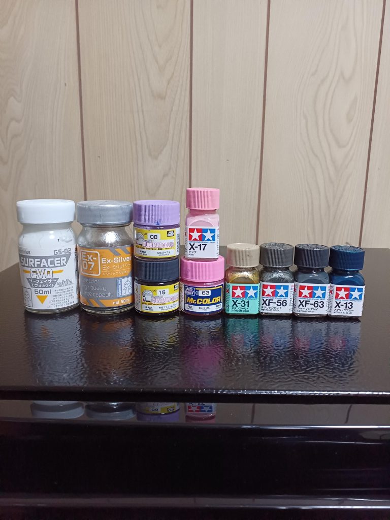 使用した塗料たち(zaku-kao5)