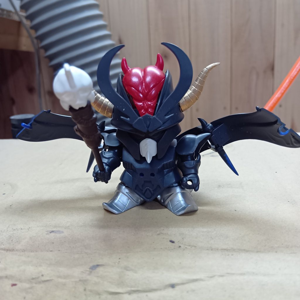 エアブラシで大まかに塗分けて、こっから筆塗り。550円でここまで楽しめるなんて✨