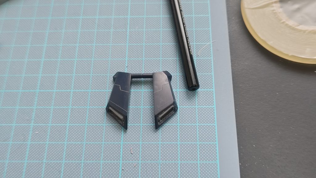 腰部加工の写真がありましたので・・・拙いですが載せておきます。