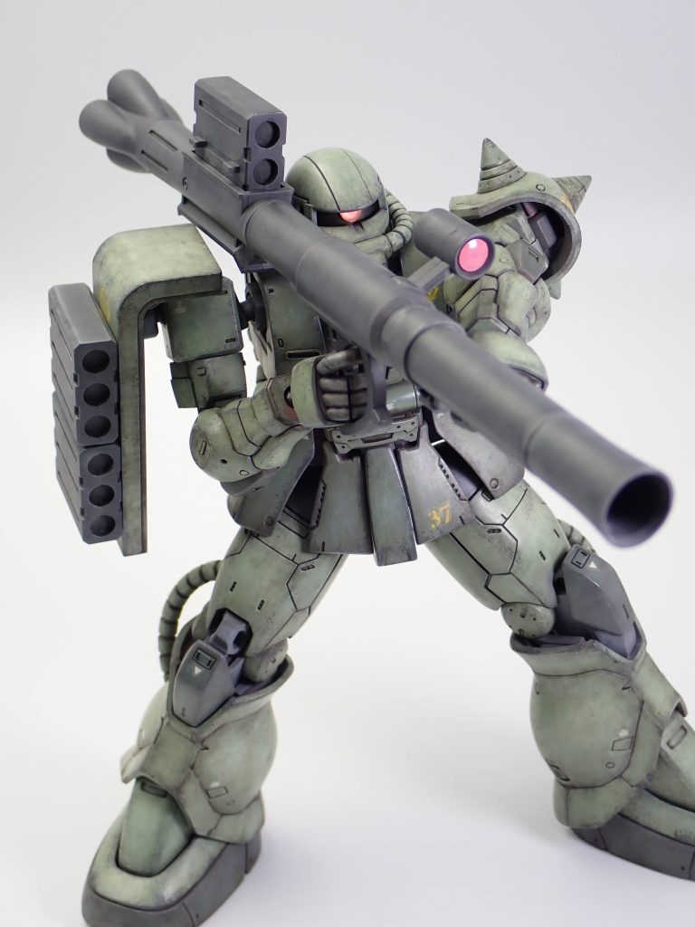 ちらっと赤の成形色が残ってたりします