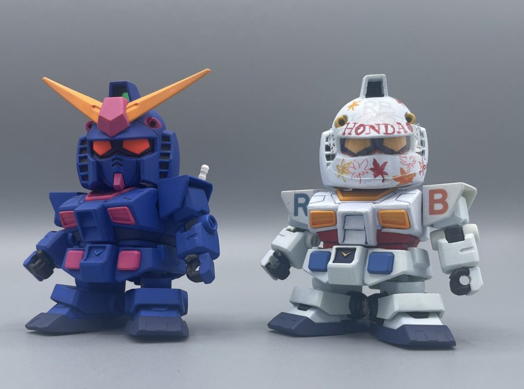 哀/藍 戦士と比較 色は違いますが、もとは同じキットです。★呼んだ??(^^) ↓↓https://gumpla.jp/sd/2242722