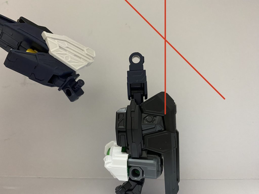 でっぱりがあるので、ここをカットしました。