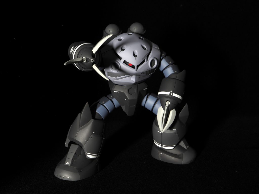 今年の自分の中でのテーマである、プロポーション変更しつつシンプルに仕上げる…というシリーズです。