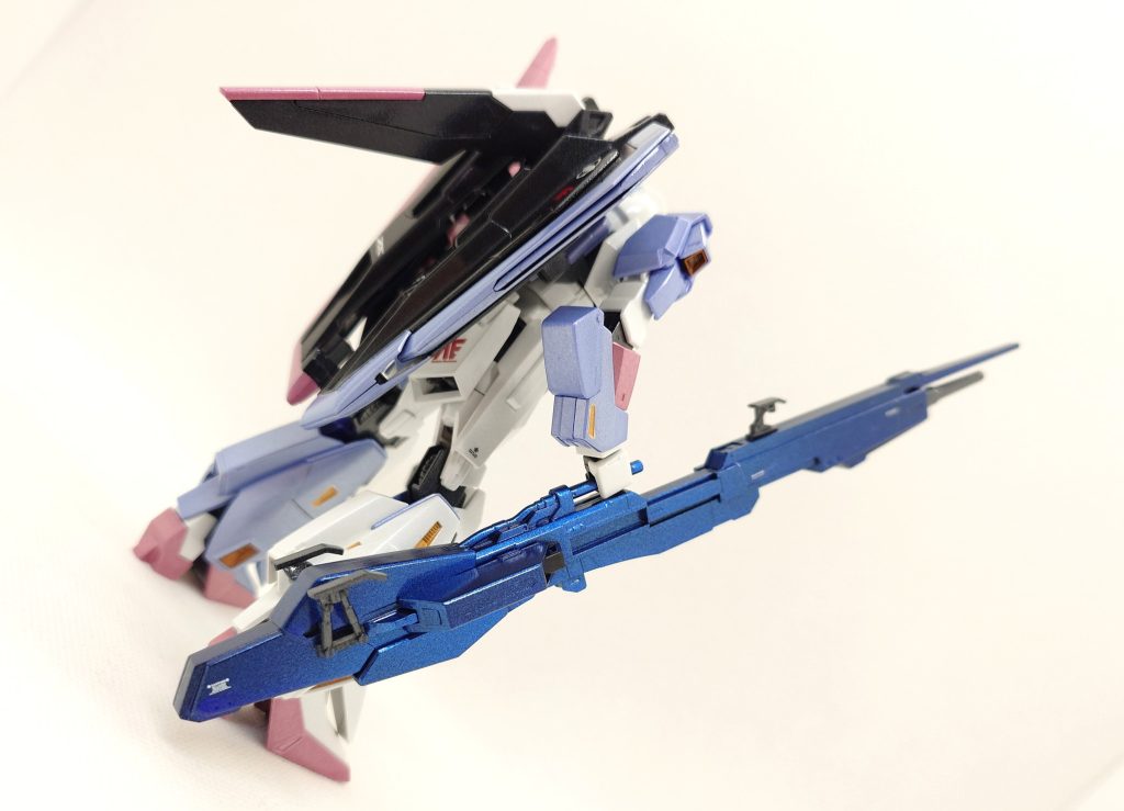 長物を下から見上げるアングルが好きなんです(gundam-kao3)