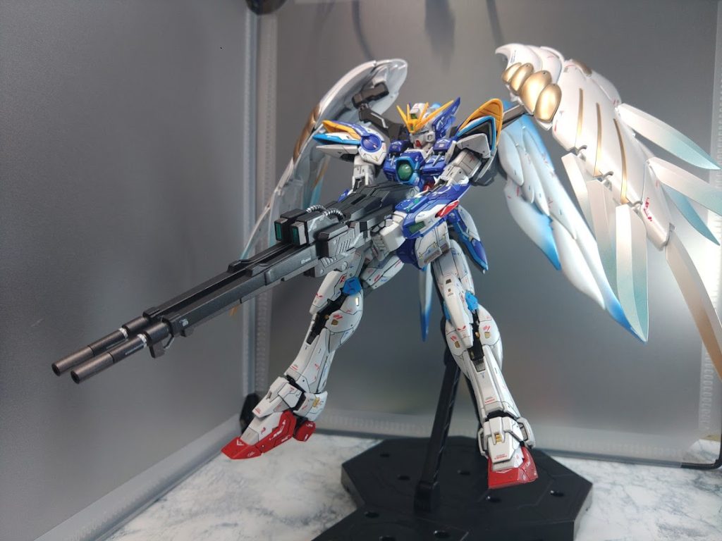 ライフルの持ち方がww