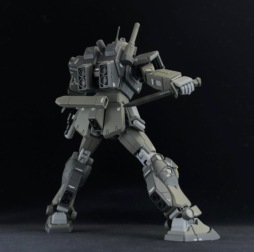 また、各種武装は全てネオジム磁石で接続させており位置変更が自由に可能です。その為、取り付け位置を変更させることでチーム6の<ホーグ機><サイラス機><ローデシアン機>全員を再現可能です(画像はサイラス機)。