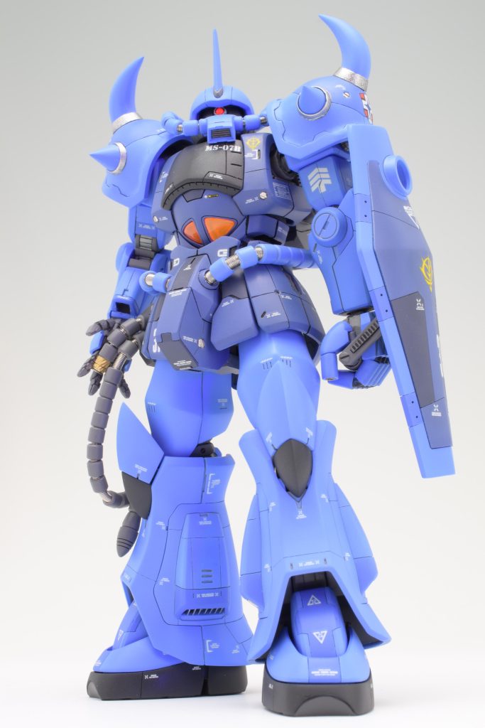 ヒートロッドは腰に装着できます。