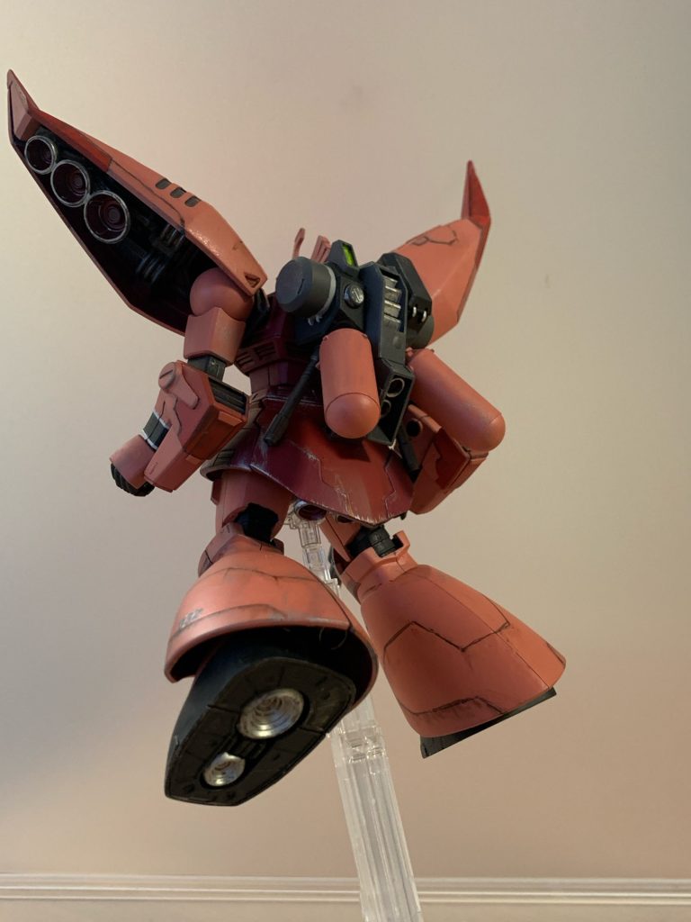 バックパックも素敵なフォルムをしてます。