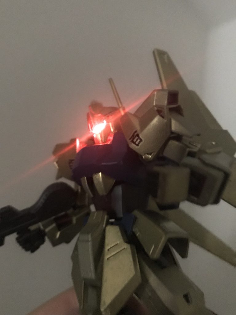 HGには明るすぎるみたいで、暗いところだと光が漏れてしまいました。