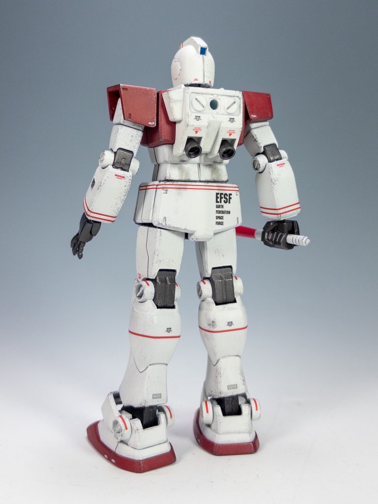 リアビューです。こちらもEFSFマークでちょっとオシャレに。足の合わせ目が綺麗に消えて気持ちいいですね!