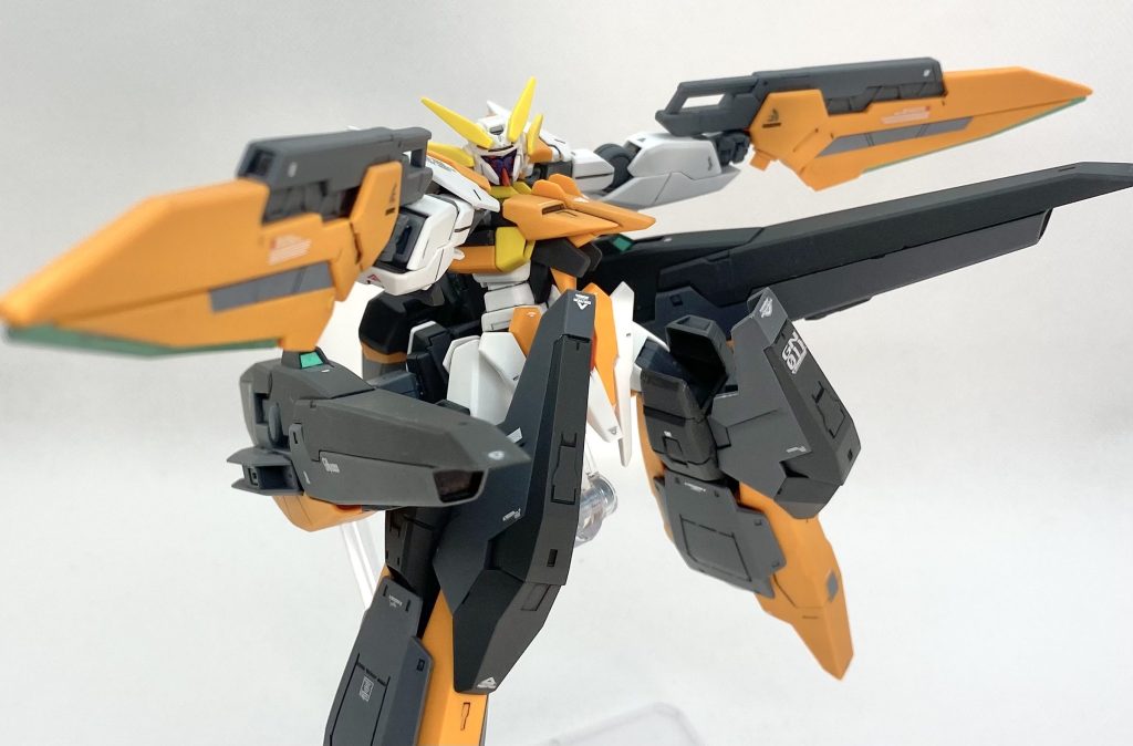 多分色んな方向のELSを撃って回ってるポーズ