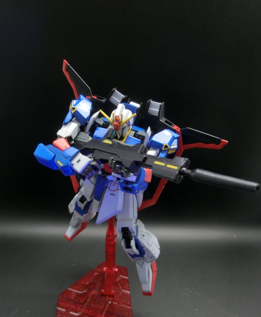 肩より下の腕はＲＧなので、ハンド形状も多様です。