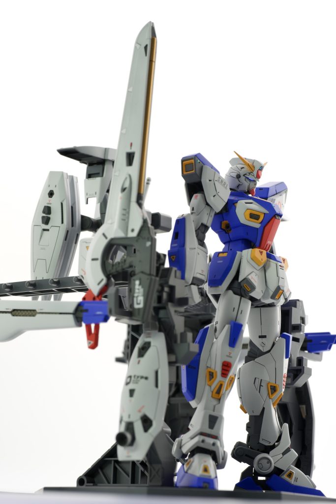 ミッションパックのメンテナンス状態も中々映えます。