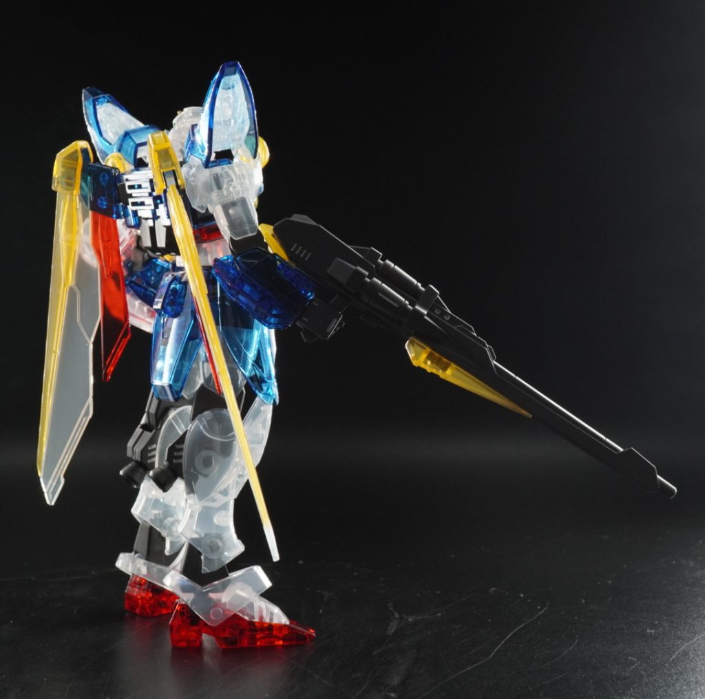 フレーム部は、何もしないのは寂しいので、エナメルのクロームシルバーで、少し部分塗装しました。ほとんど、わかりませんね(^_^;)