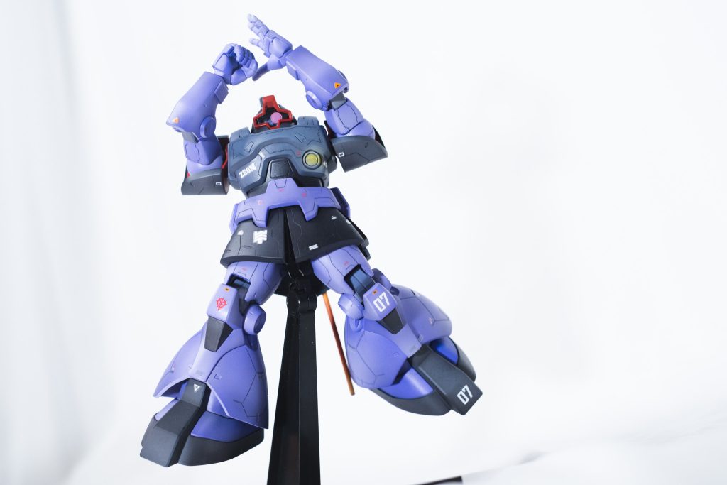 ゲームの中には,近接戦も得意の故に,拳を使って戦いシーンも,再現しました。