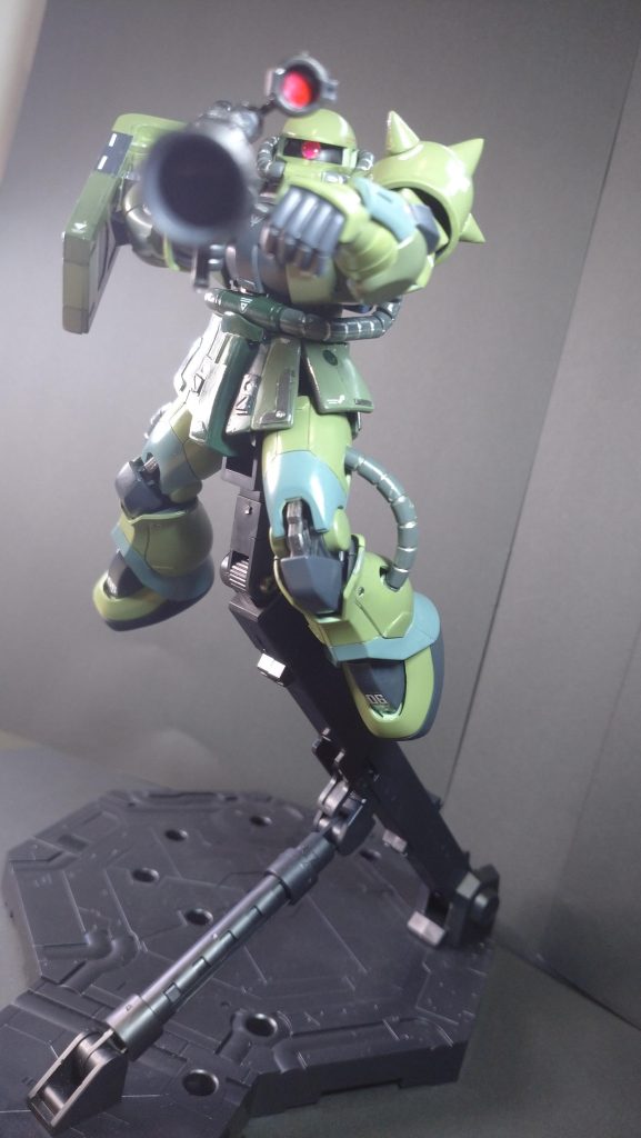 ザクって、超カッコいいですね！(号泣)( ｡ﾟДﾟ｡)ﾔﾊﾞｲ 