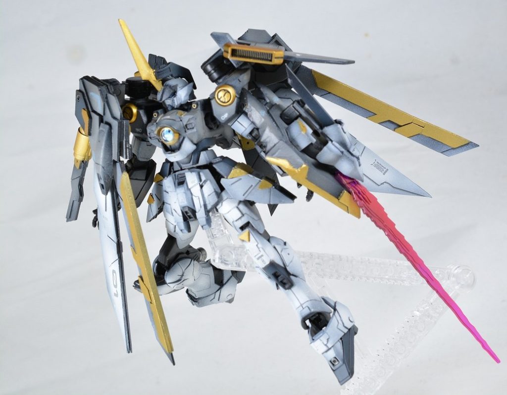 アクティブウイングを片方だけ展開。なんとなくフルクロスみたいな感じで気に入っています。