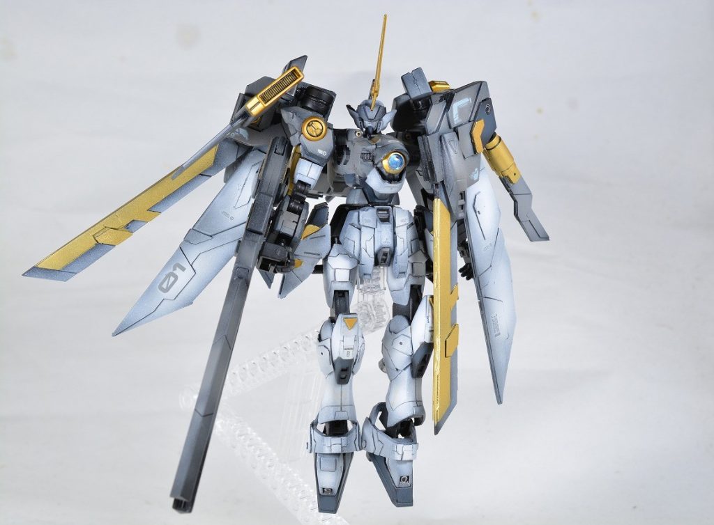 サムネイル画像の全身版。片羽根を閉じたゼロカスっぽいポーズで。