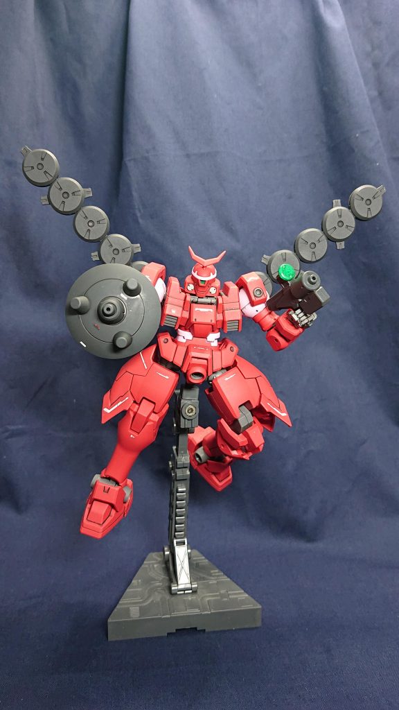 旧キットはプラネイトディフェンサーが連結していて表情がつけられました。それっぽく組み換え