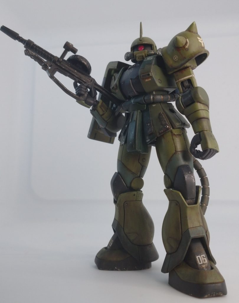 そんな設定たればこそ、「サビ」を中心としたウェザリングにしました。サビはエナメル塗料(ハルレッド、クリヤーオレンジ)、ガンダムマーカー(水性ぼかしペン)、ウェザリングカラーを使いました。やりすぎ注意で楽しみました😄 もうちょい汚しても良かったかな…塩梅が難しい😣