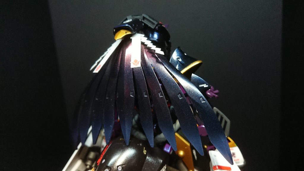 髪のグラデーションはパールでやりました。