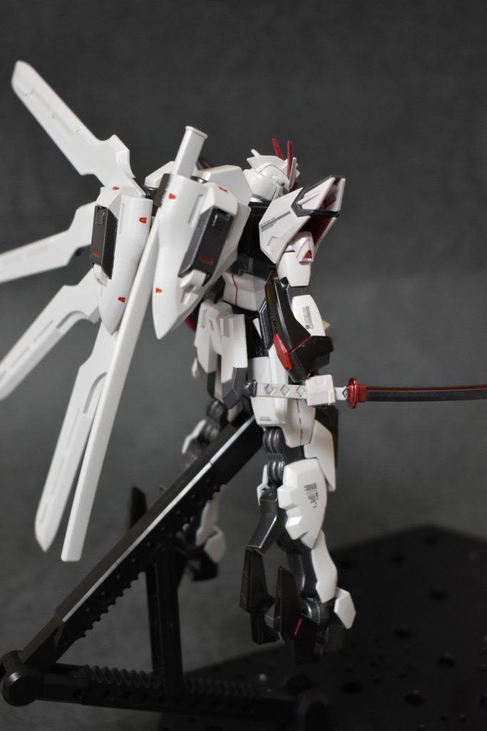 赤のメタリックカラーを差し込んでよかったぜ〜！