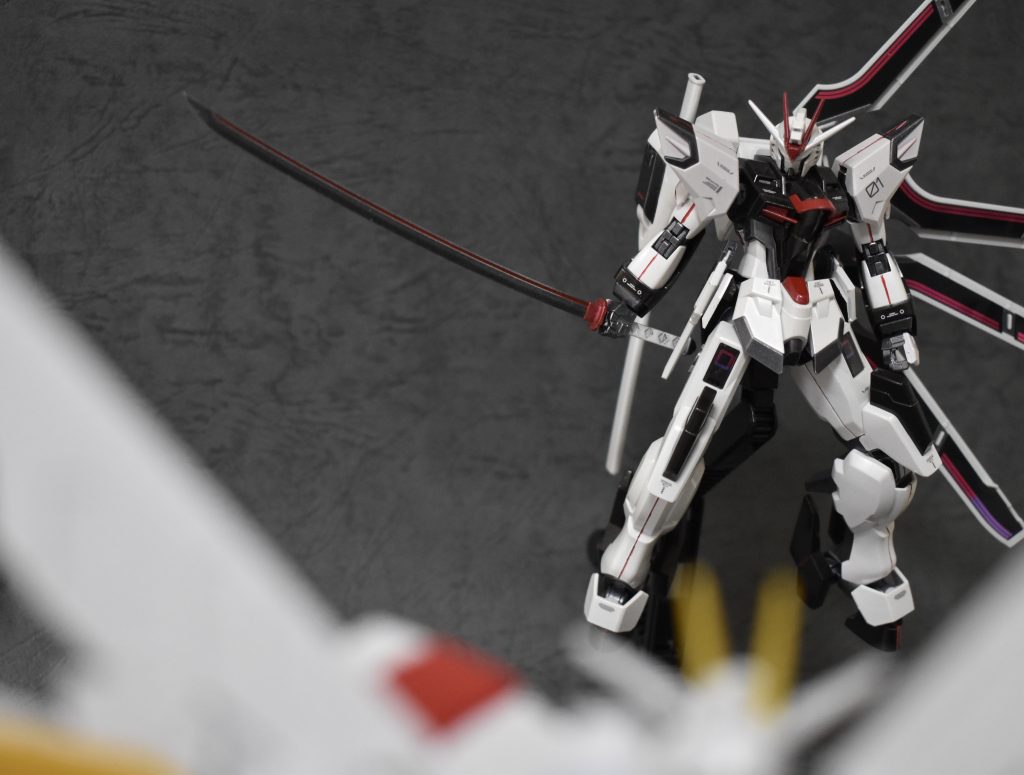 刀の溝に赤い墨入れしたのも良かったんじゃなかろうか！