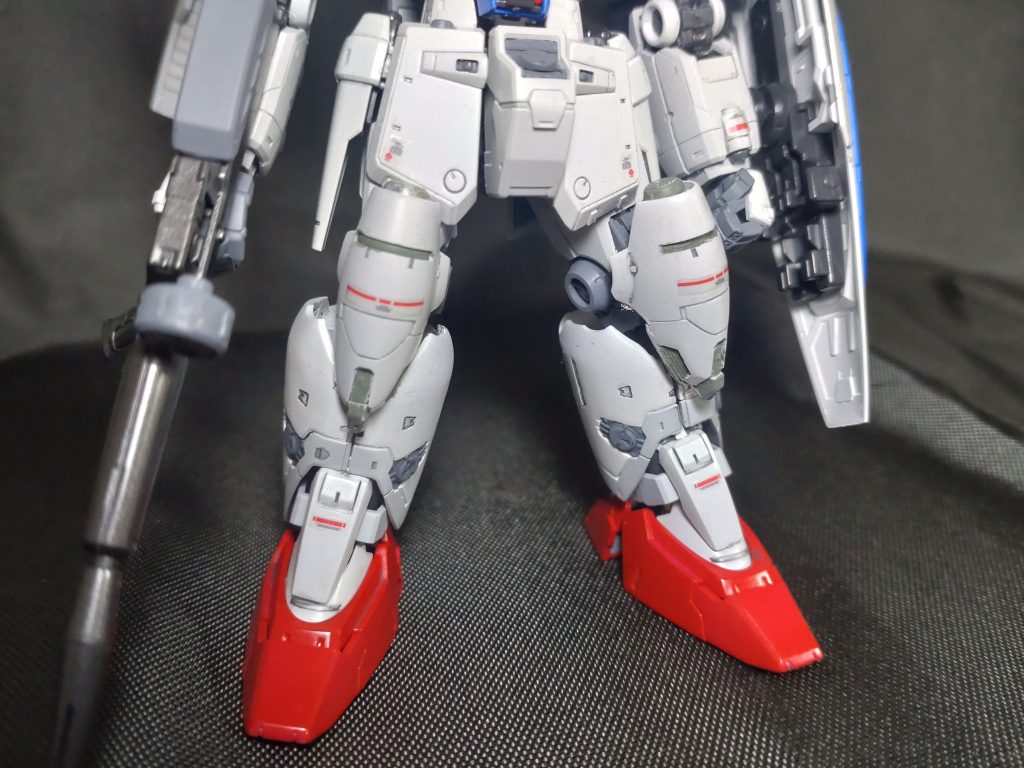 全身にRG付属のデカールを使用