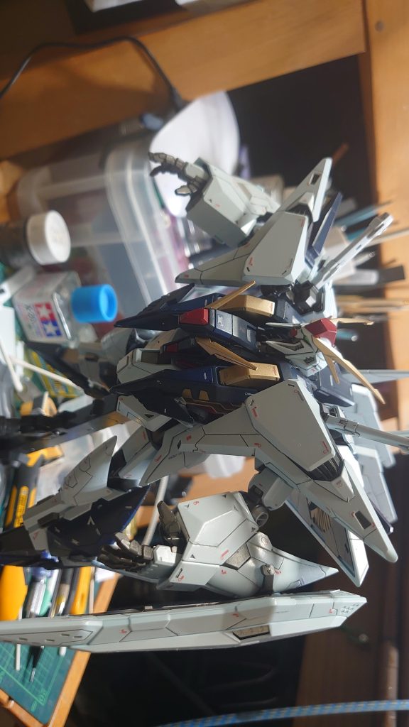 Ξガンダム–3枚目/制作者：@RyuseiSinma