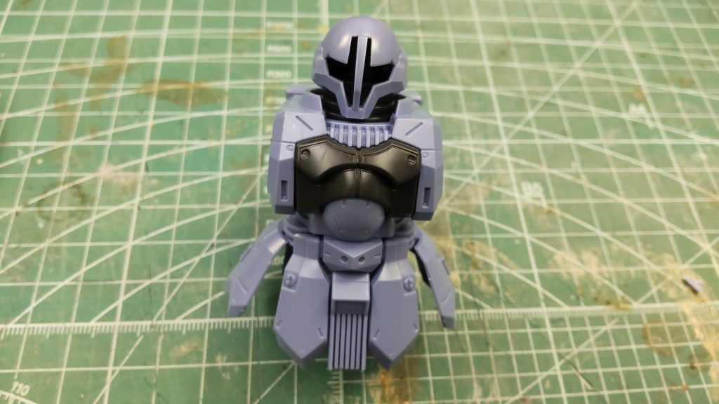 制作途中。全体をグレー系のロービジカラーにしても良かったですかね？