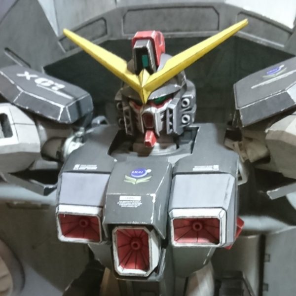 HGCEデストロイガンダム