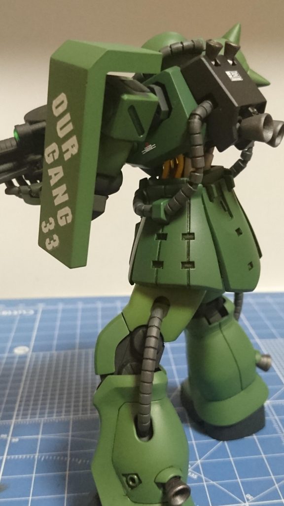 ザクⅡＦ2–3枚目/制作者：mauloa