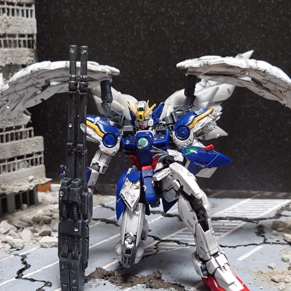 「ゼロ…動けるか？いいだろう…これが最後の出撃だ」