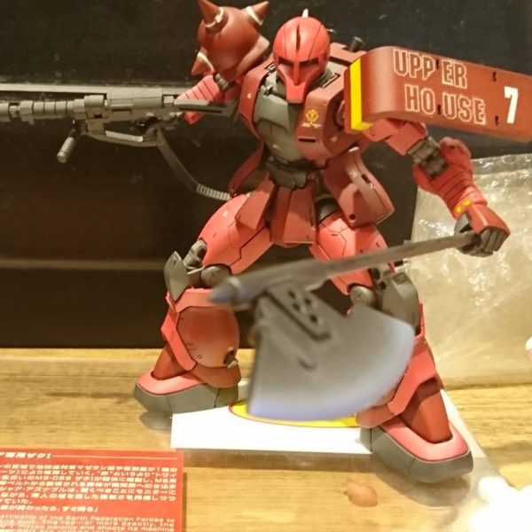 斧を持たせたかった