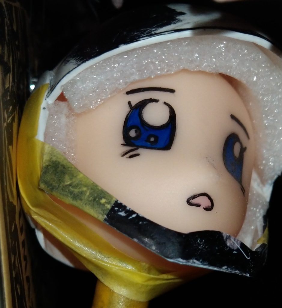 この顔には 大きすぎる ヘルメット君😨 「　おやっさん、 　　　 もう一丁追加で！　」