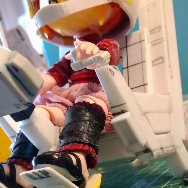 新しいスーツ　⑥　パイロットシート　プラ材組み　３日目